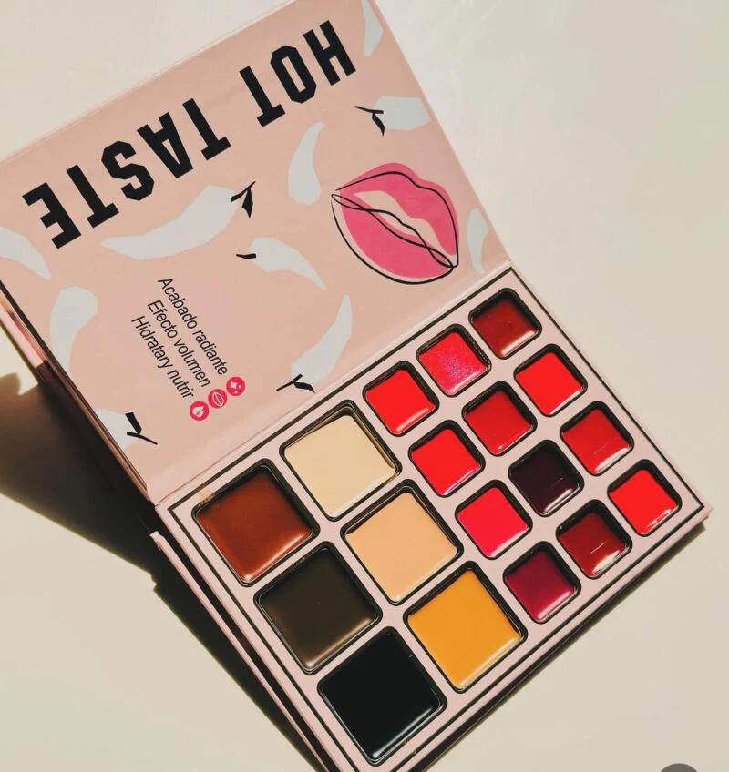 IGOODCO Fashion 5-in-1 Makeup Book Palette